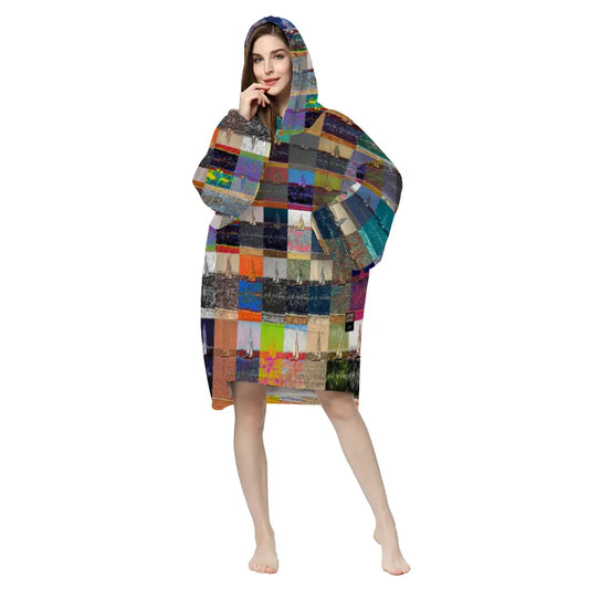 Sherpa hooded blanket - The show must go on - Marina del Rey ThisNew